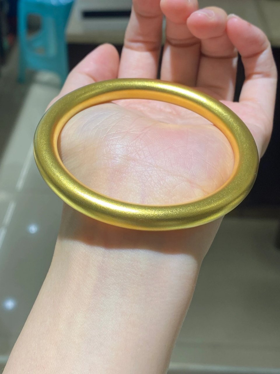 200克的金手镯你见过嘛! 这拿来订婚真的超级霸气啊