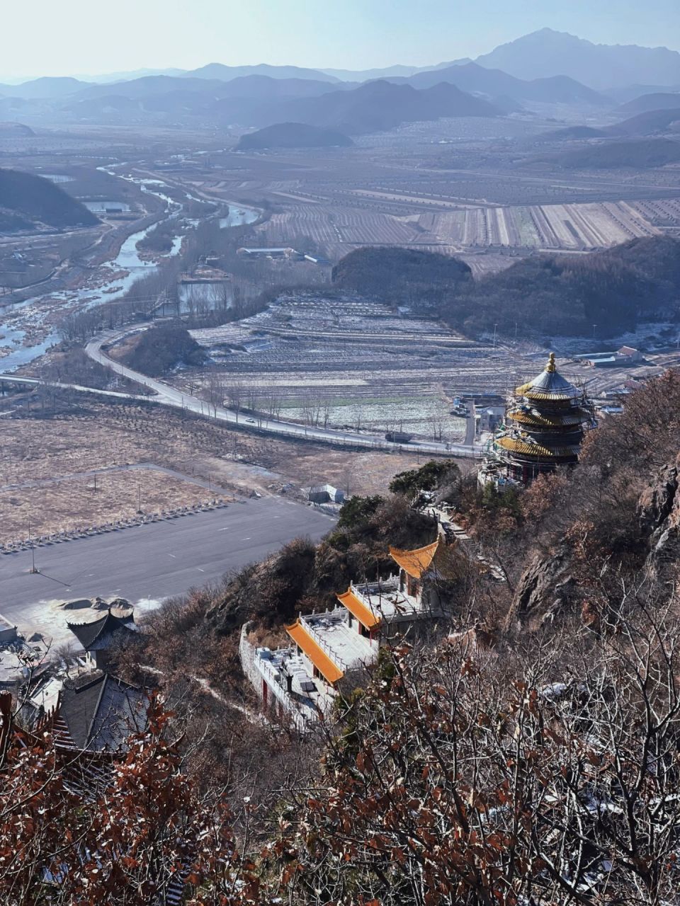 寺 平安喜乐 顺遂无忧 所念皆所愿 所求皆所得 所行化坦途 龙峰山下