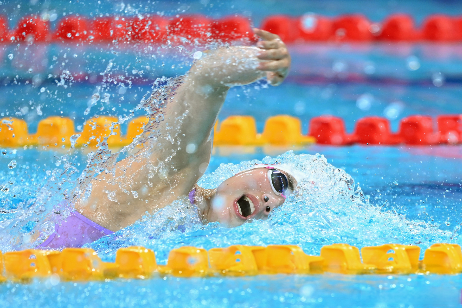 中国游泳队成都大运会首金#女子4x100米自由泳接力决赛,李冰洁