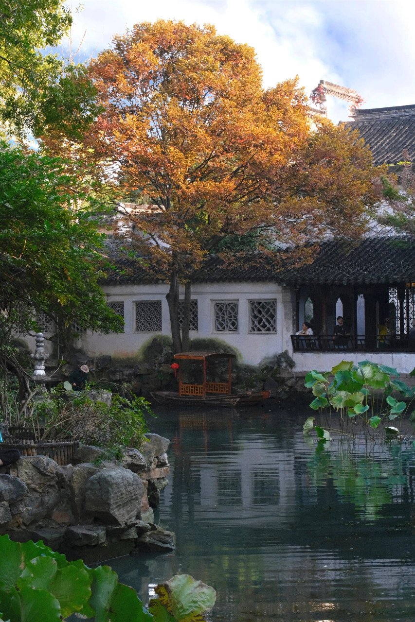 秋天有一万个理由爱上苏州园林|留园的框景 留园作为四大园林之一,虽