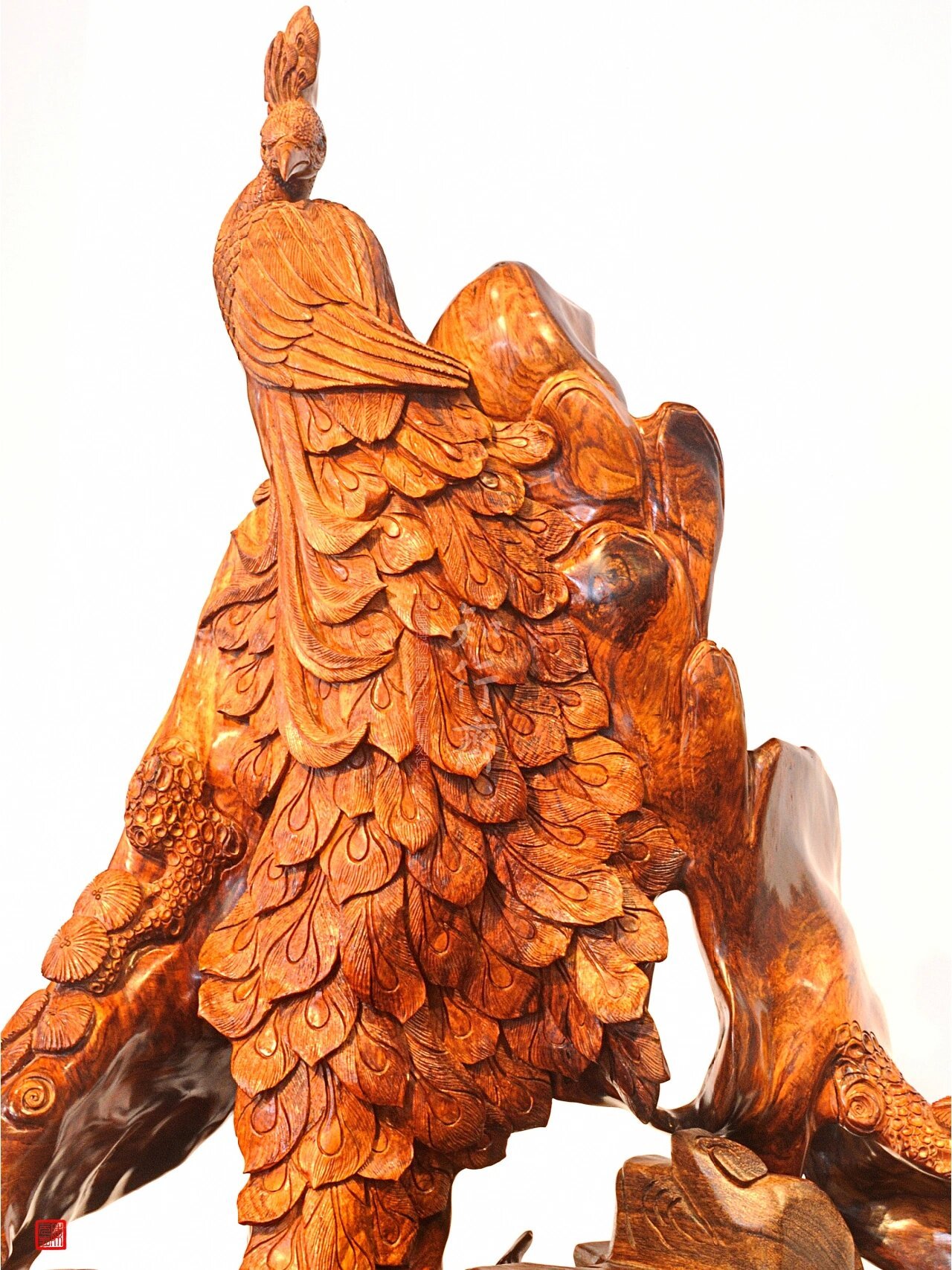 海南黄花梨凤凰木雕摆件 龙,凤凰,麒麟,龟合称"四灵",在中国古代被