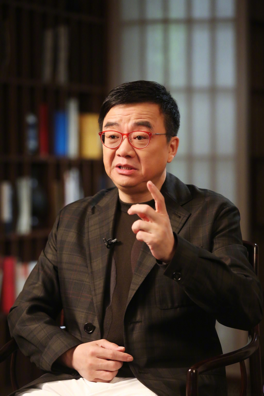 从《人民的名义》,《巡回检察官》,到《人世间》,李路导演始终保持独