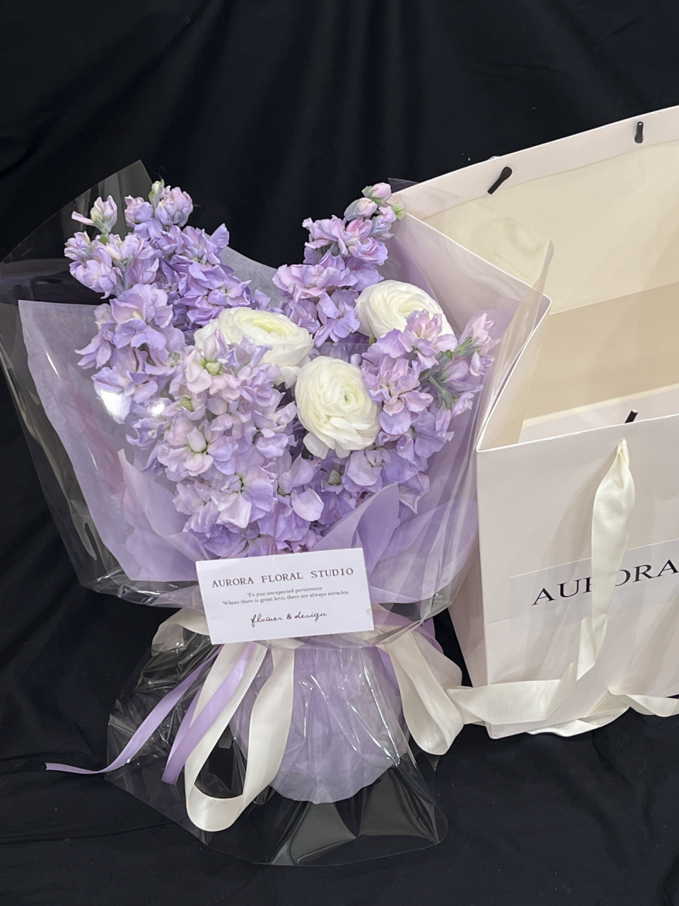 扬州花店|紫罗兰花束 "香香公主"紫罗兰紫罗兰自带迷人香味,如娇气的