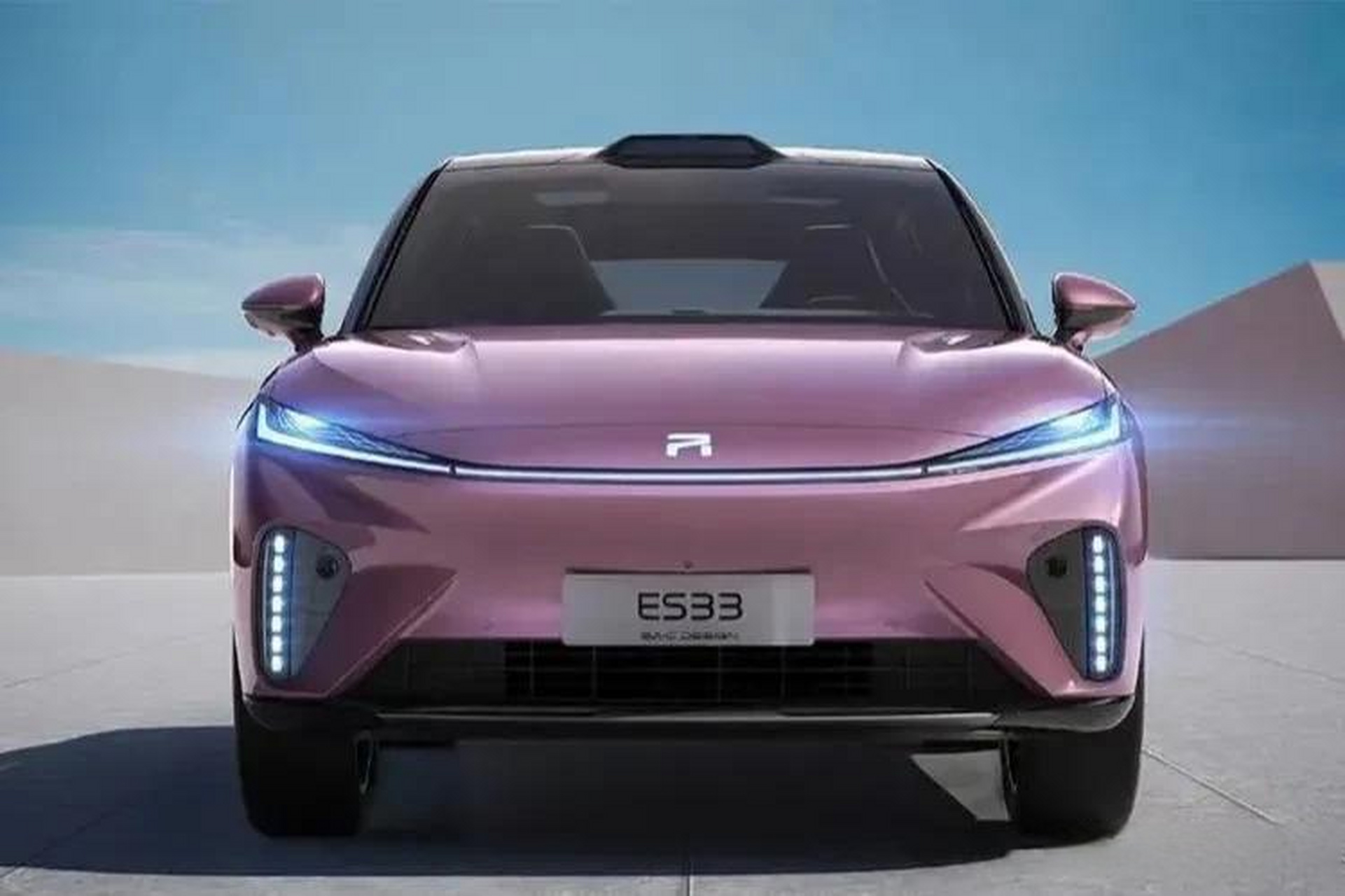 作为中大型电轿,飞凡f7的长宽高分别为5000/1953/1494mm,轴距为3000