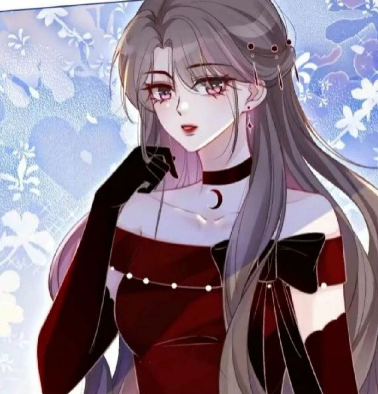 裴允歌的头像 心情非常的开心.