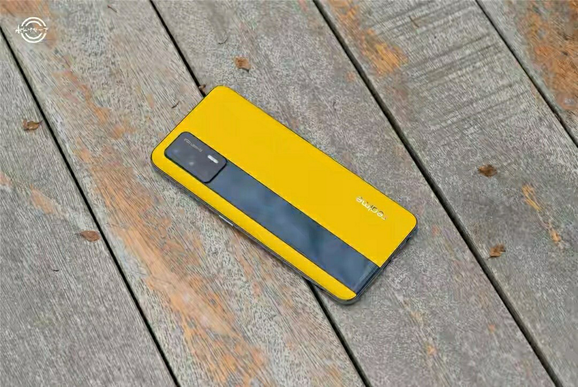 它把红米redmi k40pro 按在地上摩擦 直击打卢伟冰焊门员小米redmi k