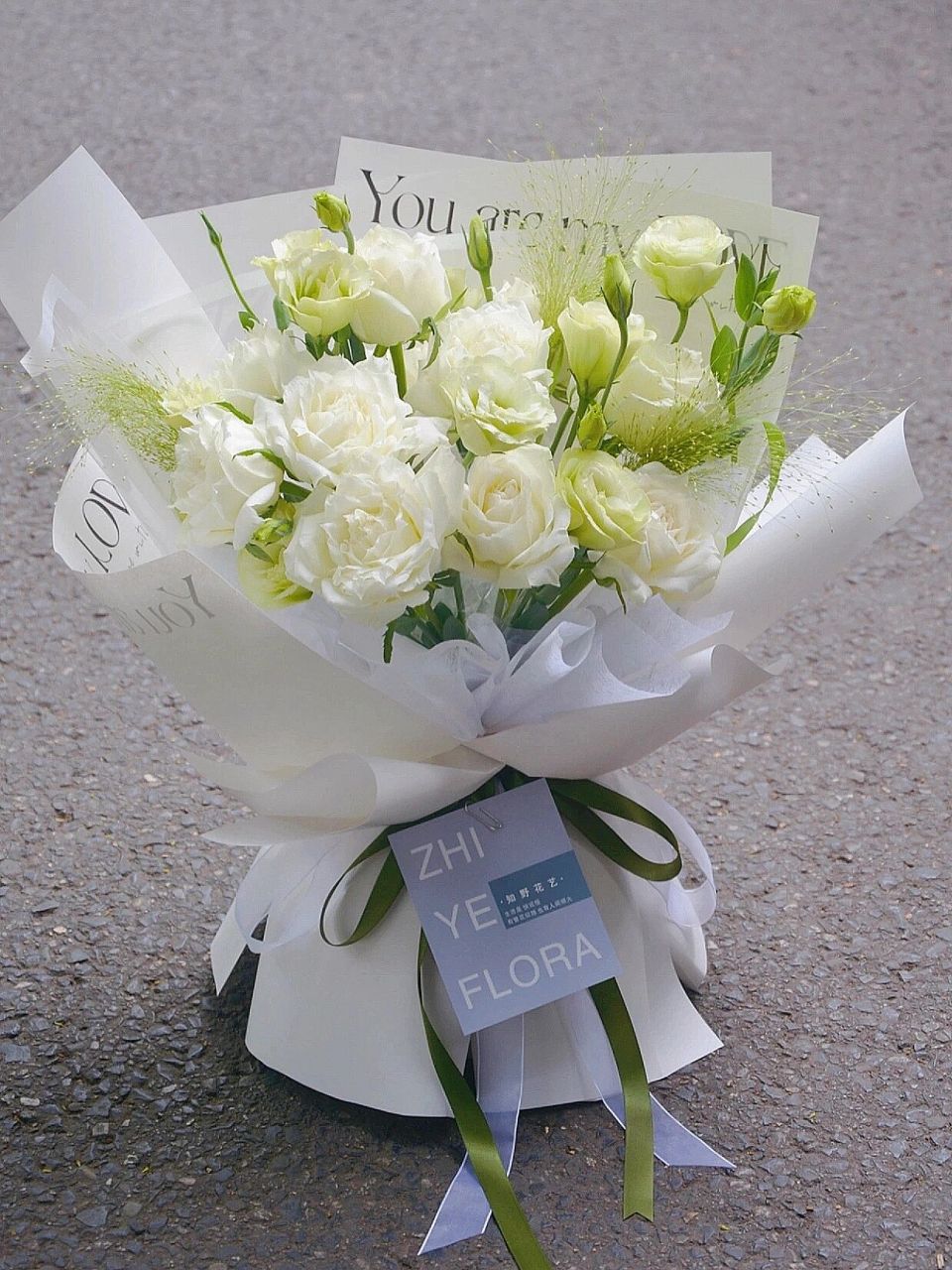 挚爱|11枝白玫瑰花束 坦尼克玫瑰花语:纯洁 温柔 高贵 天真 遇见你