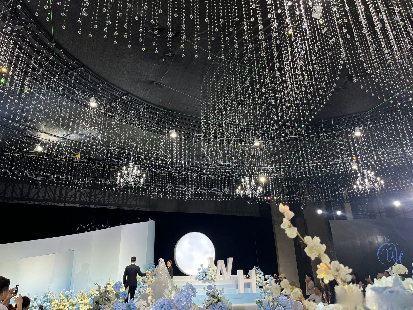 今天我是 free out 的 @freeout厂牌  ice-paper 新婚快乐兄弟