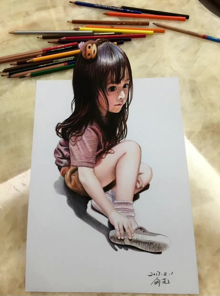 彩铅超写实绘画作品分享《立体小女孩》