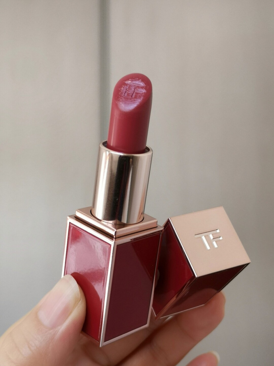 78tom ford汤姆福特 2020红管唇膏#69 night mauve 是一个蛮温柔的