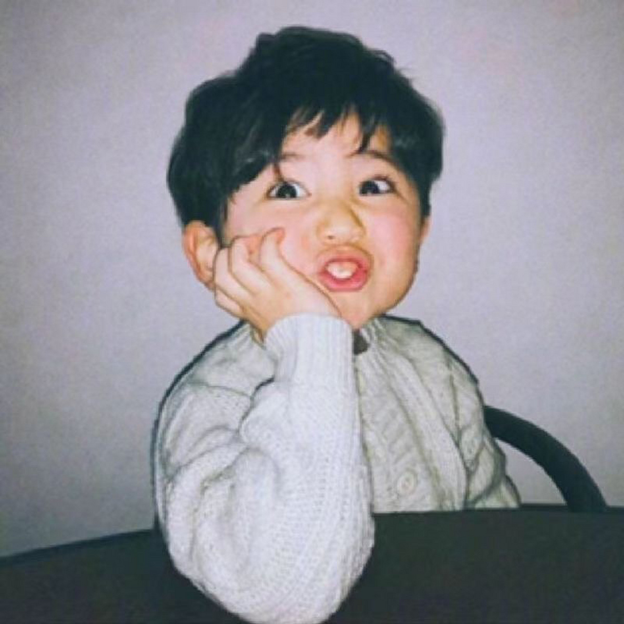 可爱小男孩头像 好喜欢这三个头像 好可爱啊 有知道是谁的吗刘亦菲们