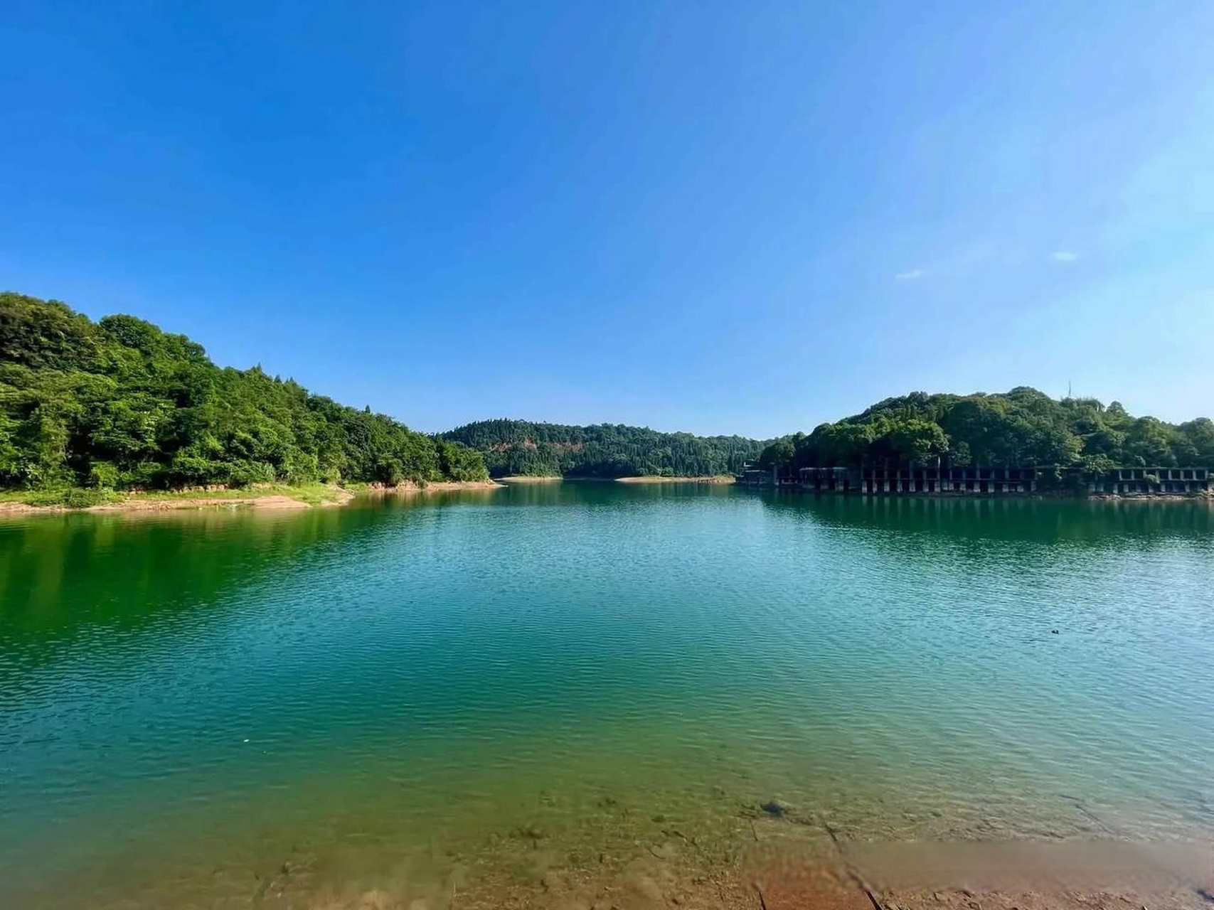 崇州白塔湖,"任何关系都是互相的才叫珍惜,无论爱情,友情都需要用心