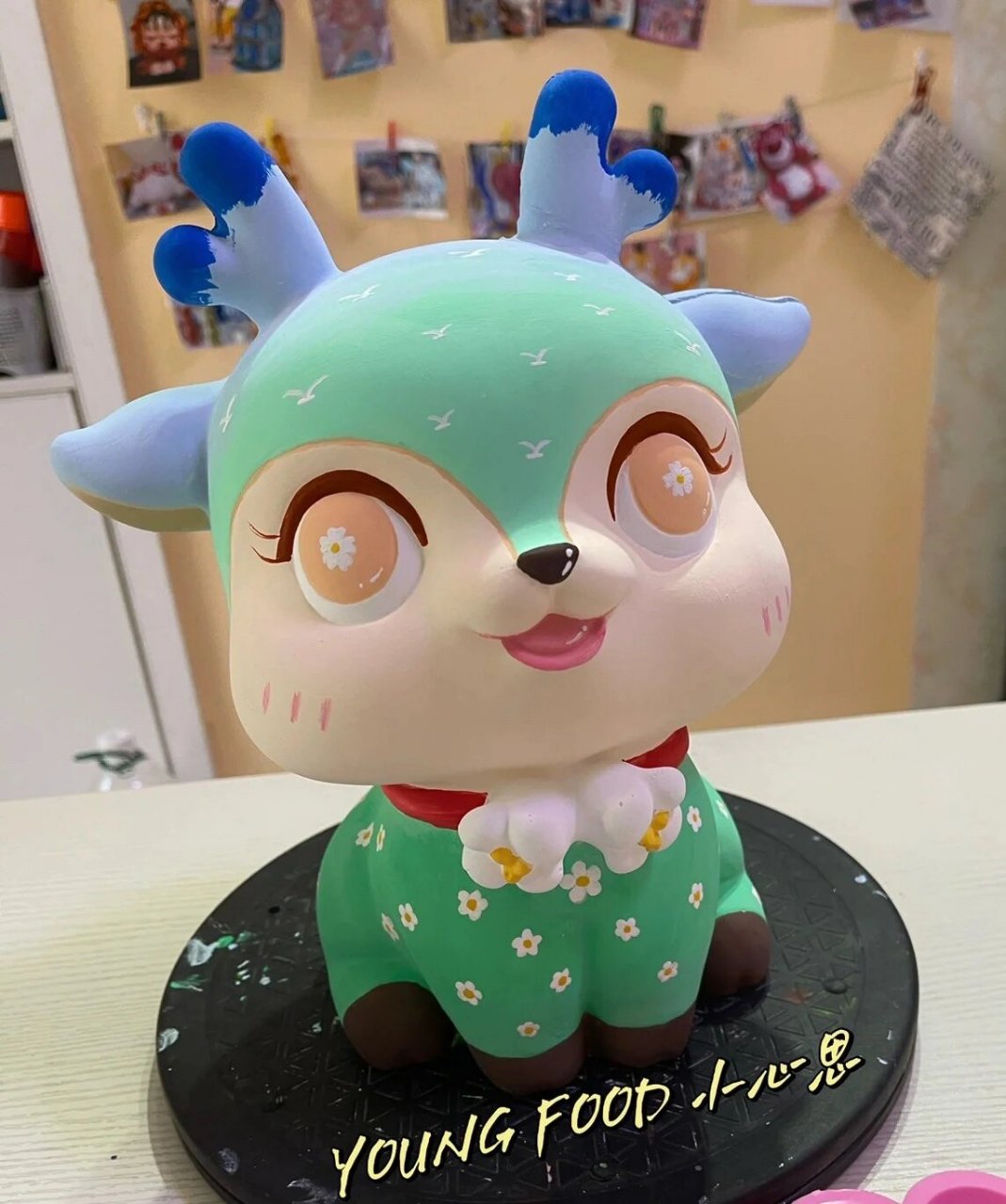 小麋鹿石膏娃娃 小麋鹿石膏娃娃～ 总要涂一次娃娃吧～ 晒一下你的小