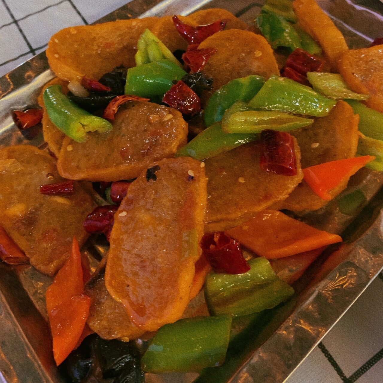 郑州周边美食99新密郑喜旺烧烤正宗新密虾尾 夏天少不了吃夜市,夜市