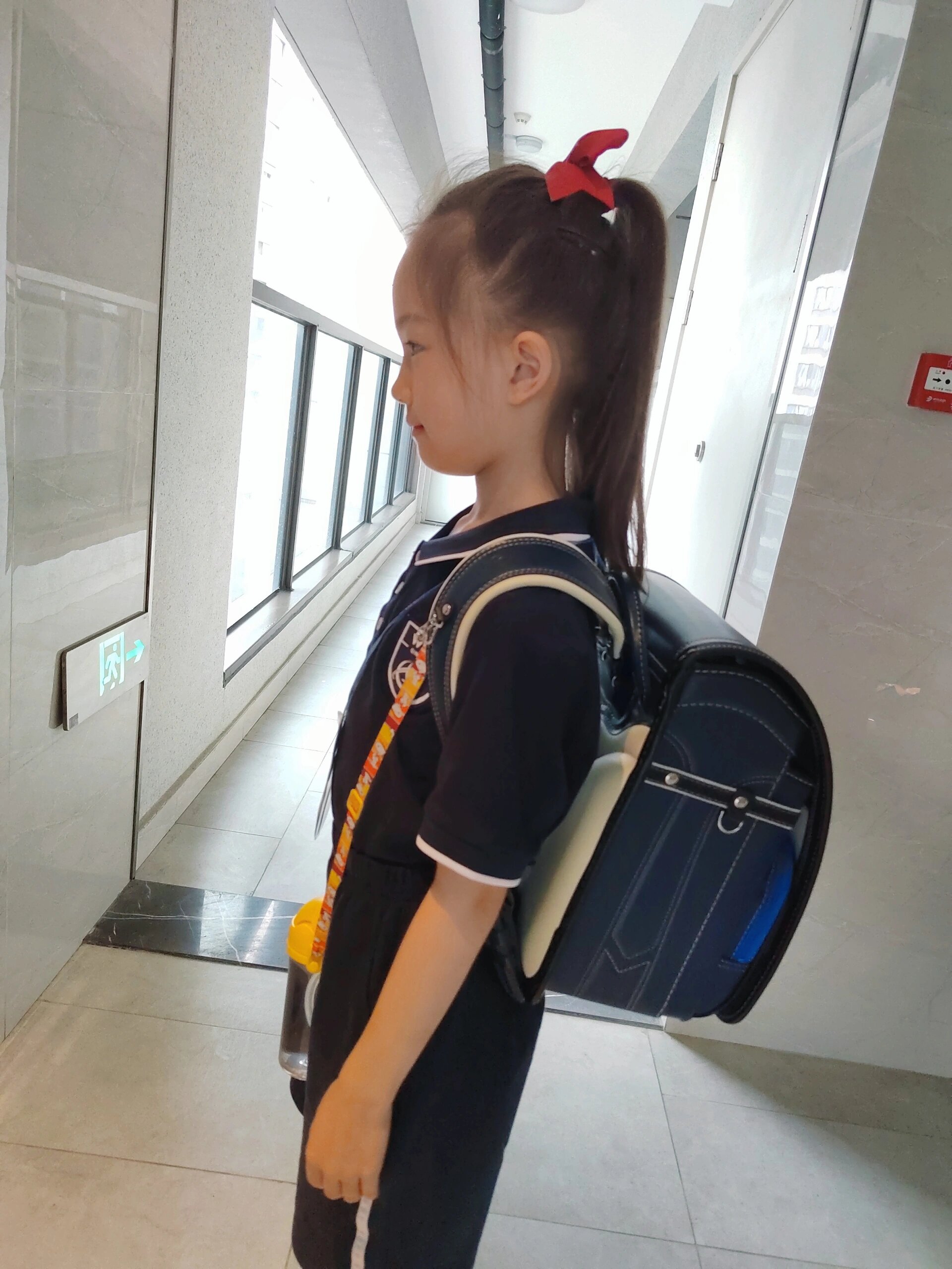 上海小学生的校服吼吼看!