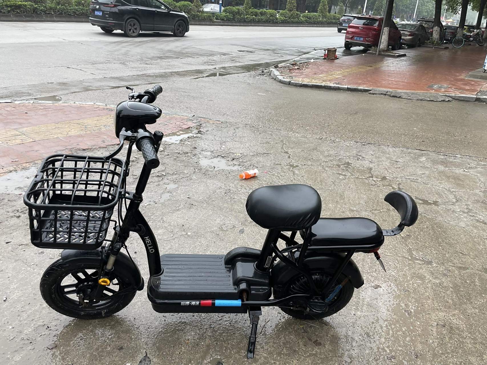 二手哈啰棒途电动车.能跑20多公里