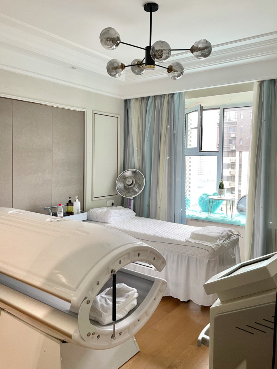 青岛美白舱初体验|《死神来了》"同款"美白舱 我终于也体验了一次美白