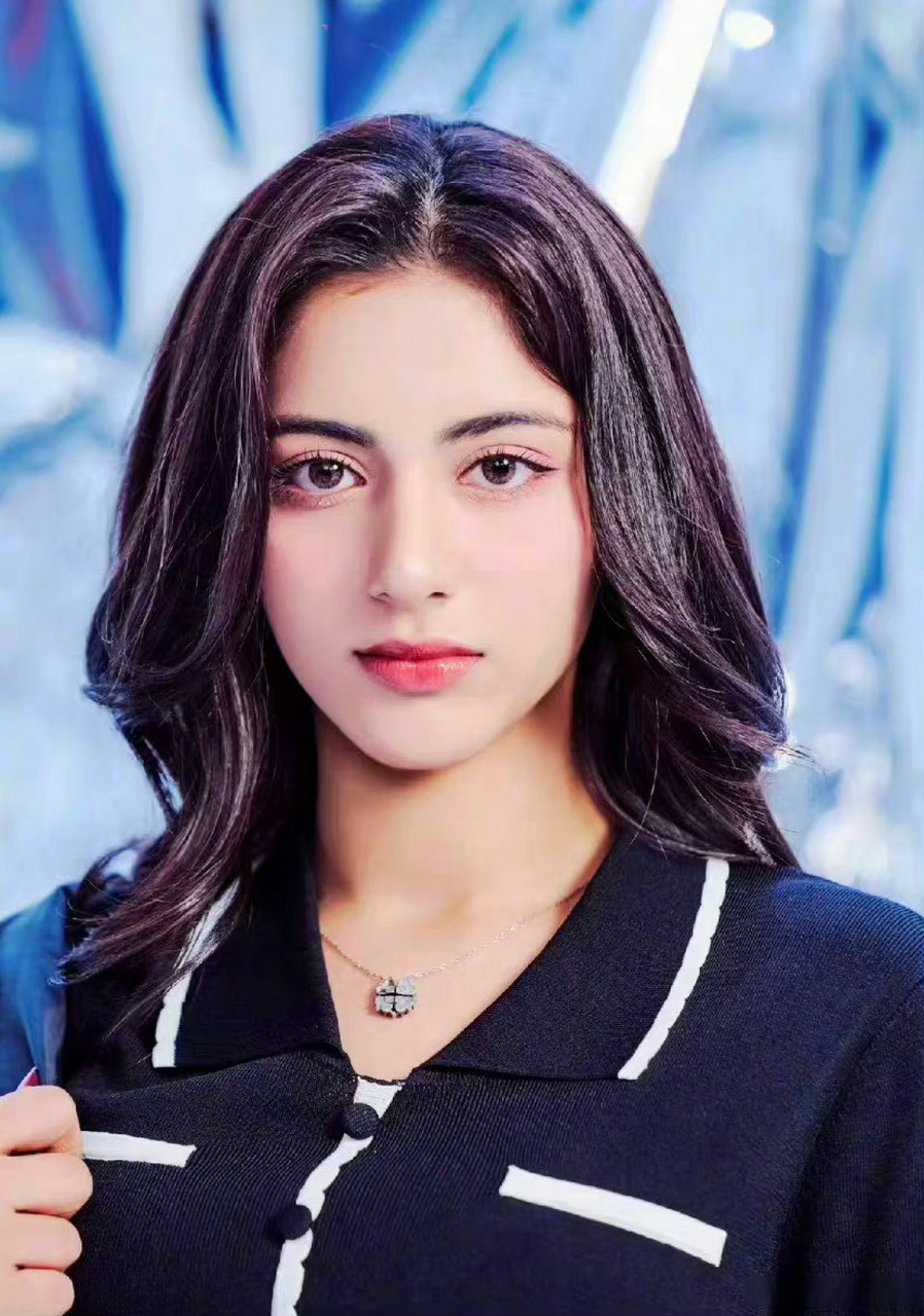 kpop圈首位印度成员aria#浓眉大眼高鼻梁,kpop终于有不同类型的美女