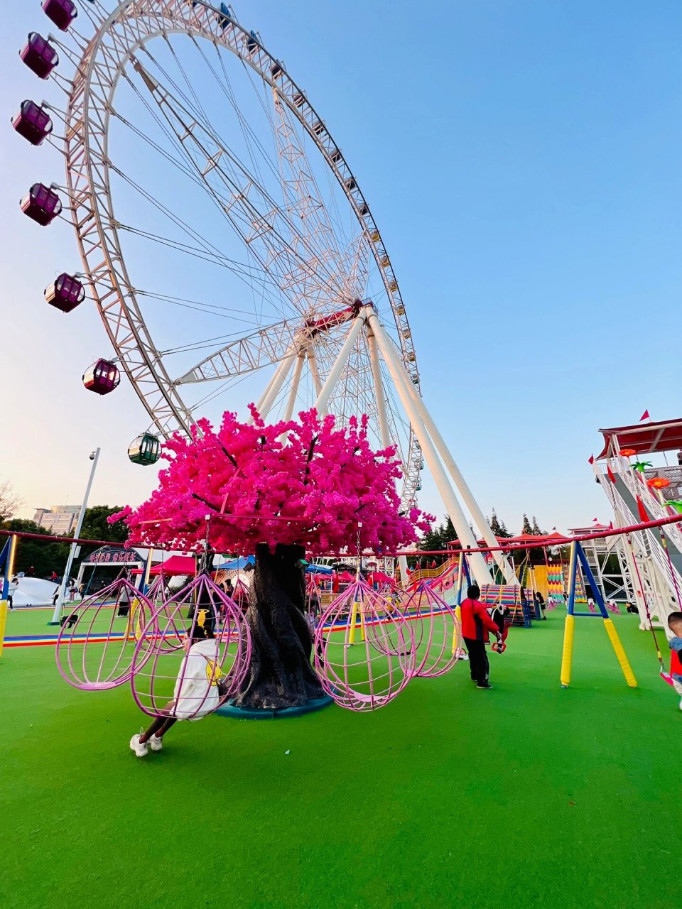 99 全新翻新后的湖州凤凰公园,一波大规模改造后,都是网红游乐项目