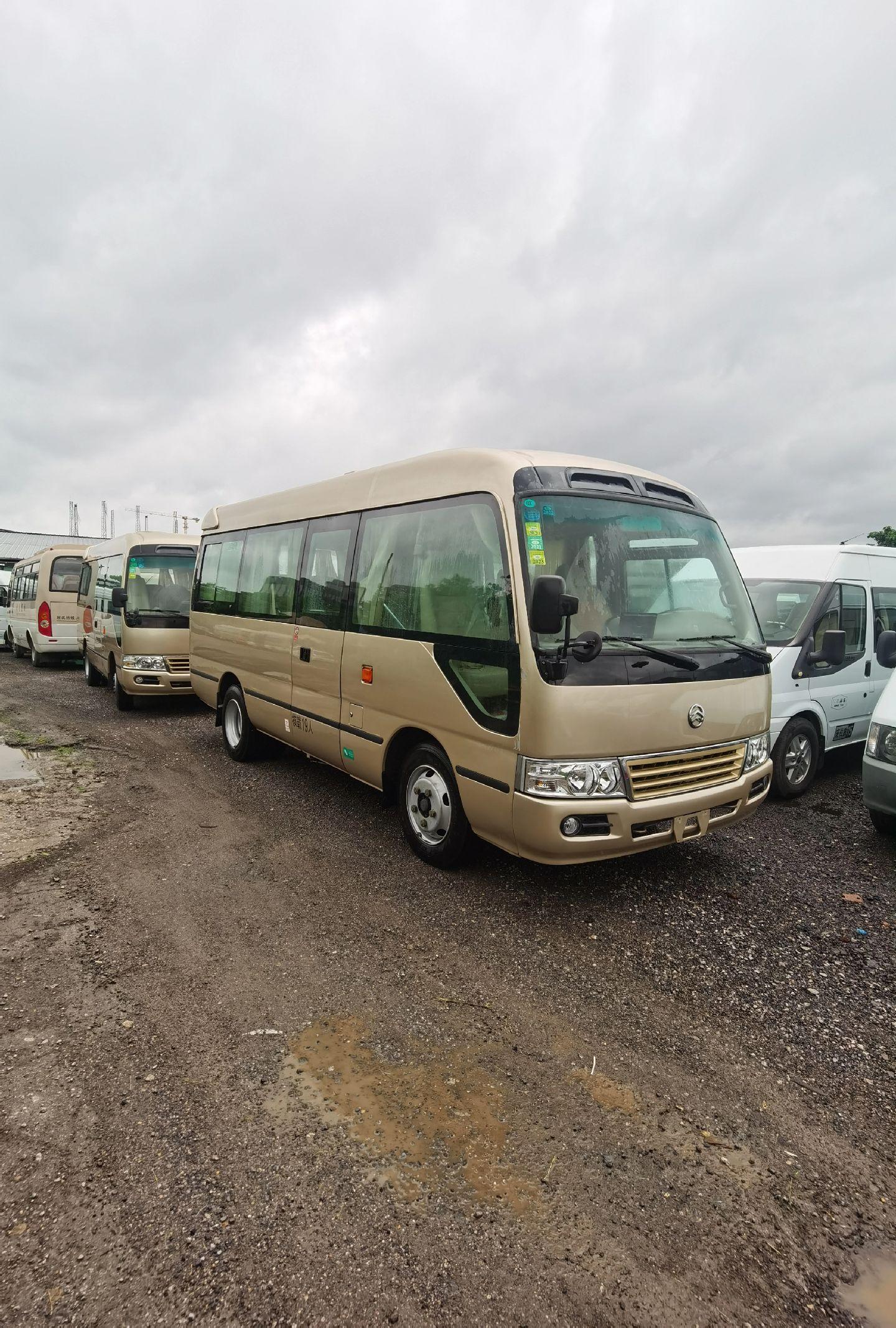 启用19座厦门金旅考斯特,柴油国五,底盘独立悬挂