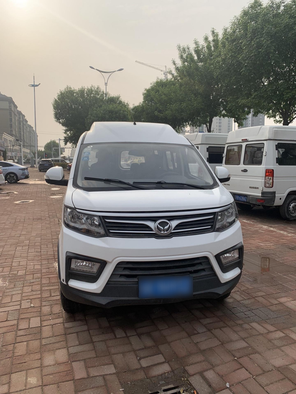 刚到家18年北汽幻速h6手动汽油九座9座车况原版!无任何事故!