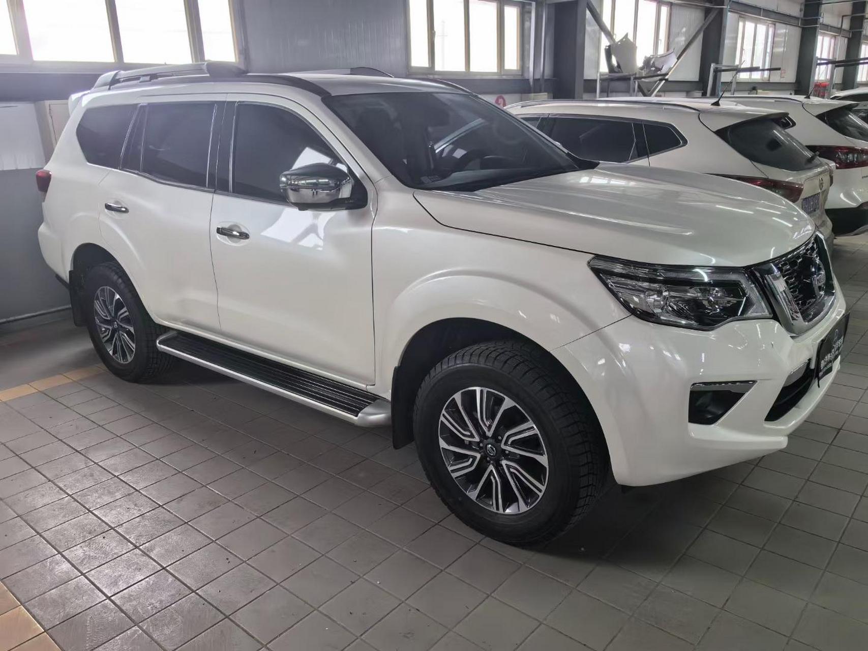 2021年上牌途达高配,升级了行李架,电尾门,中央扶手内饰全车包围脚垫