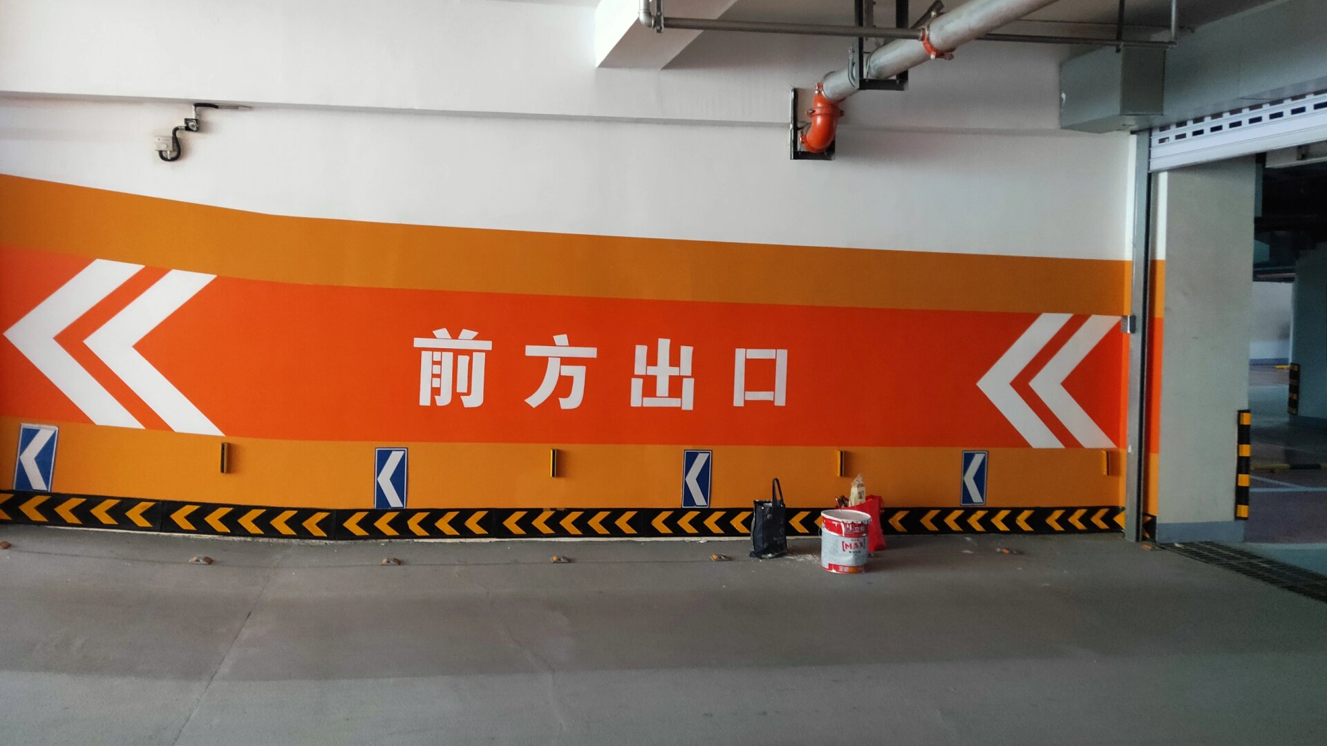 青岛万象城 地下车库 标识标牌