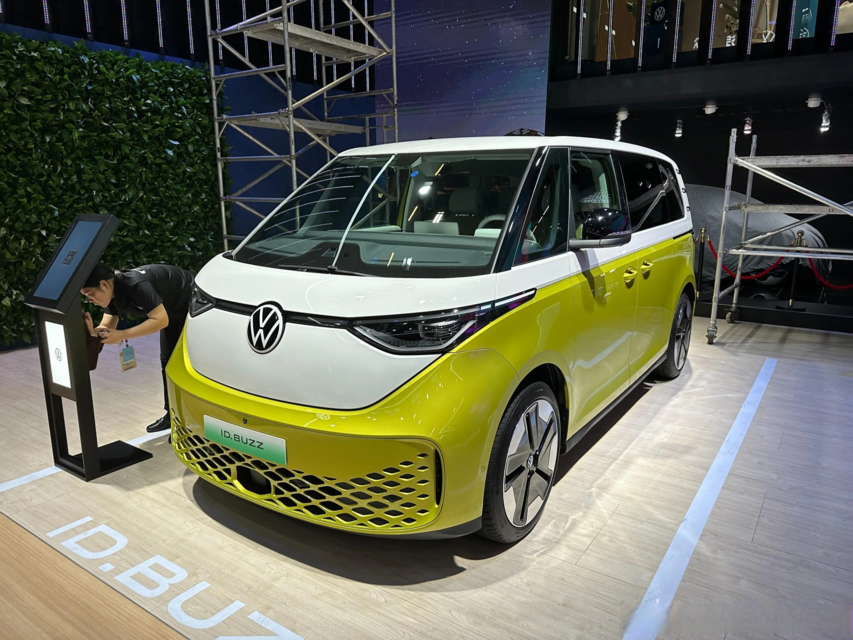 buzz要在第四季度上市了,由上汽大众进口引入 这款纯电mpv,大家觉得卖