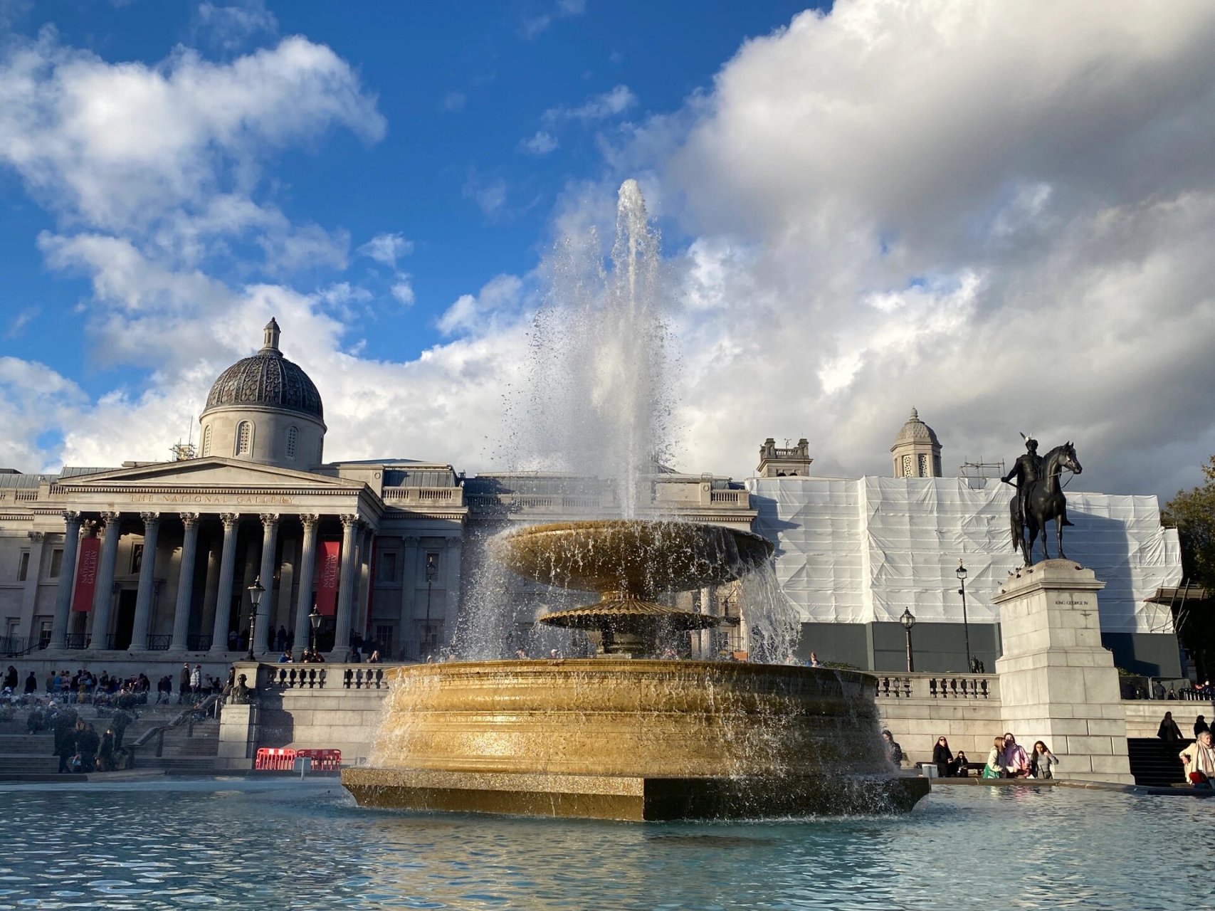 一睹梵高向日葵真迹风采 英国国家美术馆(the national gallery)