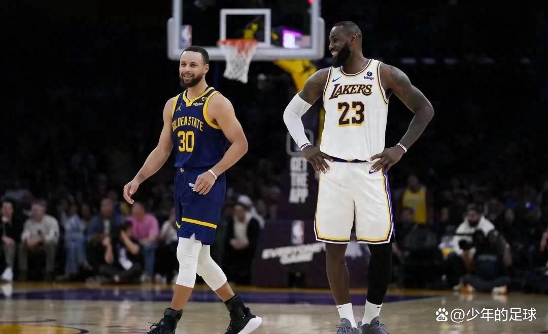 关于圣诞大战-杜兰特25分詹姆斯18分火箭大胜湖人的信息