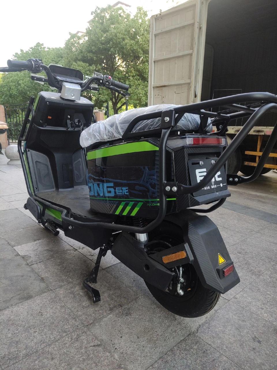 国标车上绿牌,电池60v72v都可以装,最大可以装72-36安或者40安,价格