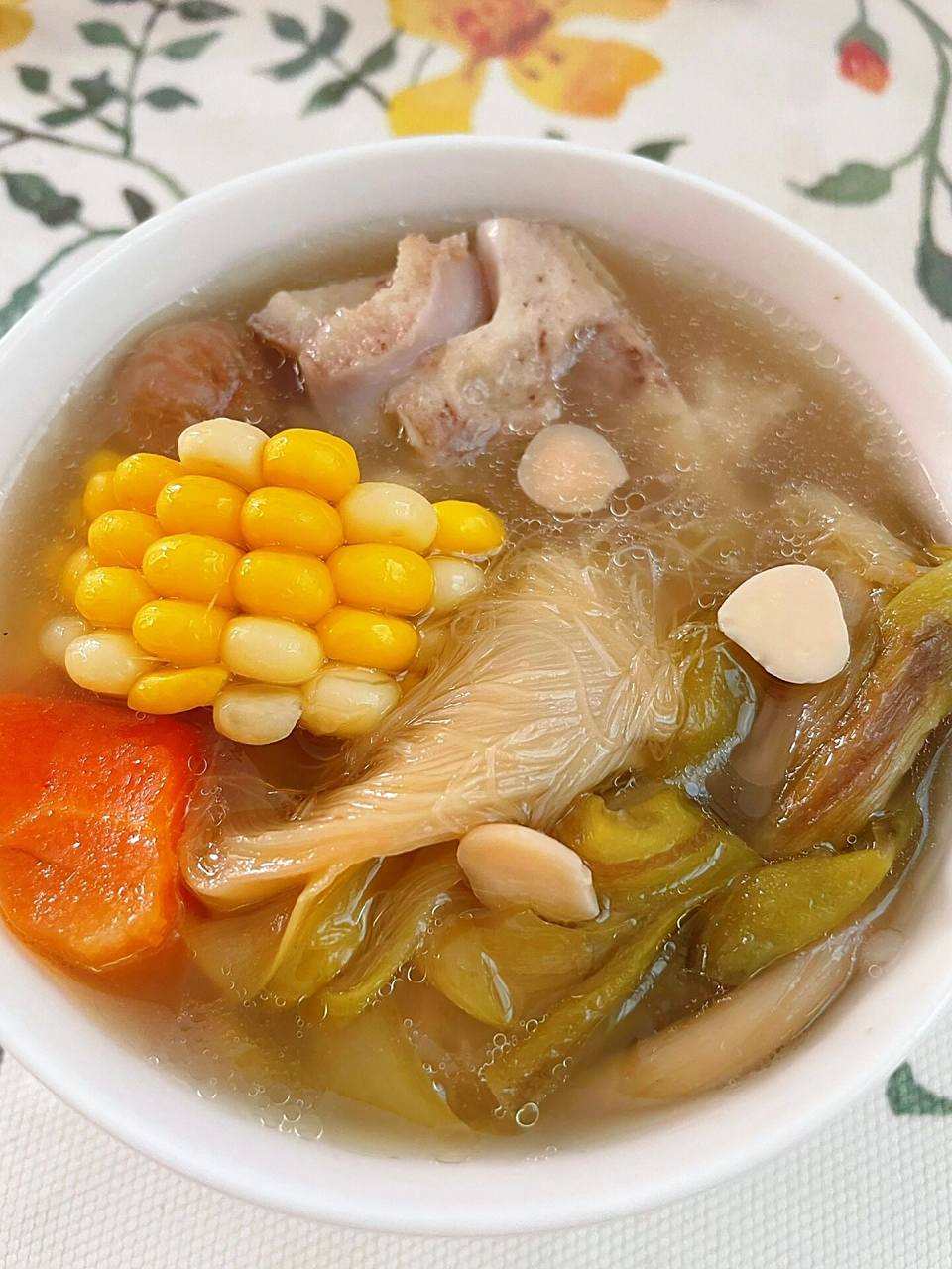 无花果霸王花猪骨汤,润肺止咳,滋阴清热6015 秋天来了天气干燥,身