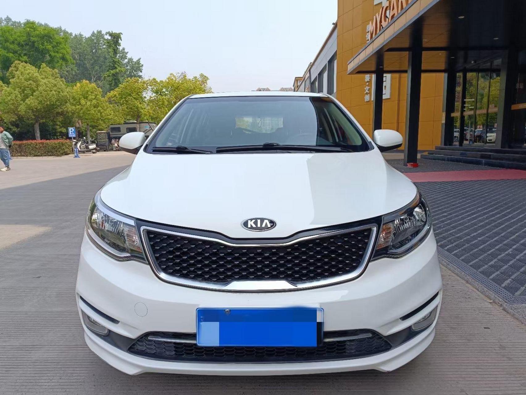 练手代步车  2/3万精品小代步车 练手车起亚k2自动挡炫酷版!