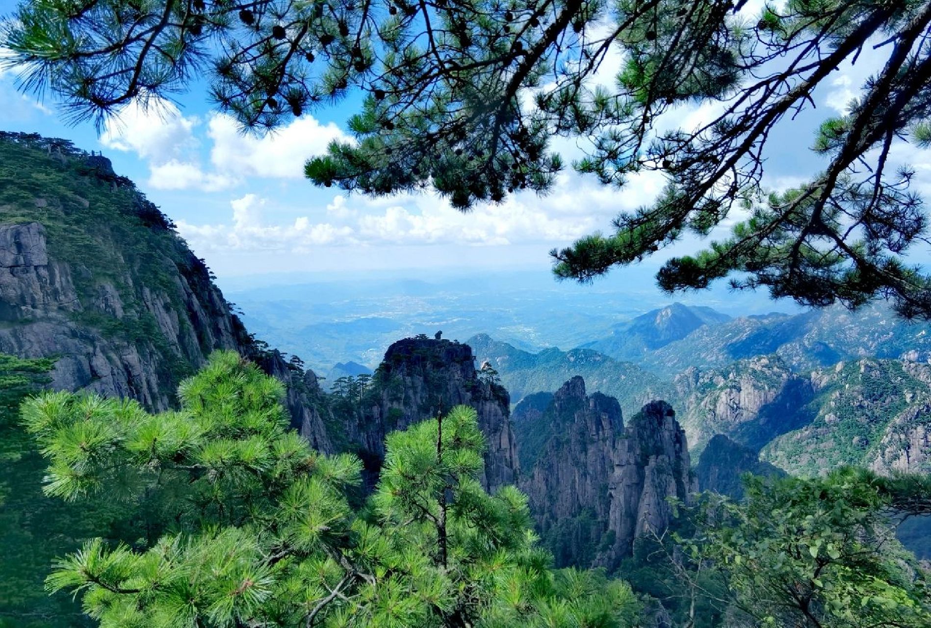 黄山奇观——猴子观海 猴子观海,是黄山风景区北海景区的一处奇石景观
