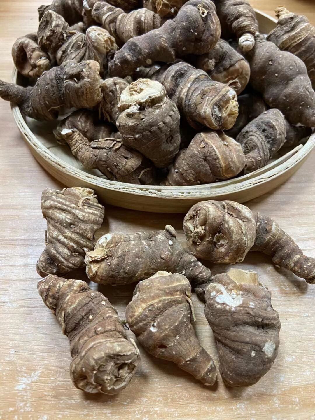 重楼,别名,七叶一枝花,云南白药的主要成分重楼:具有清热解毒,消肿