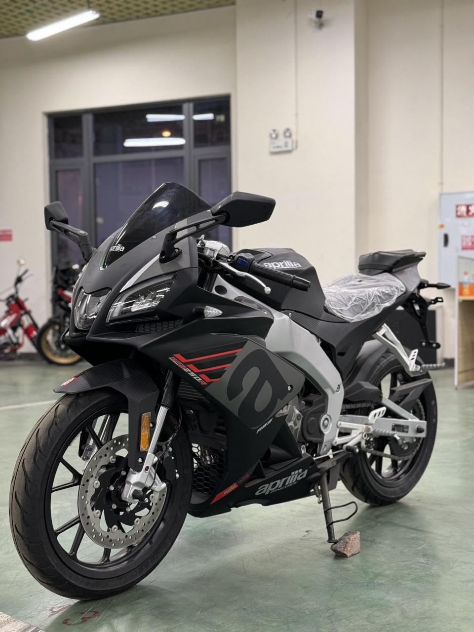 宗申阿普利亚  gpr250r 回笼资金,全新车亏起处理,未骑,未接电,相当于