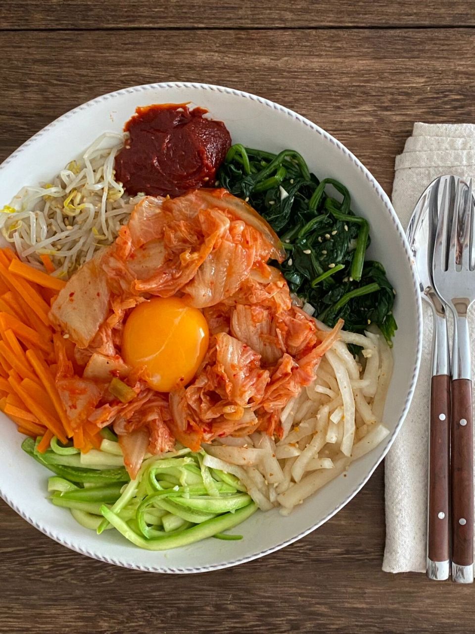 今天做偏韩式的凉拌菜,很适合最近热到无法呼吸的天