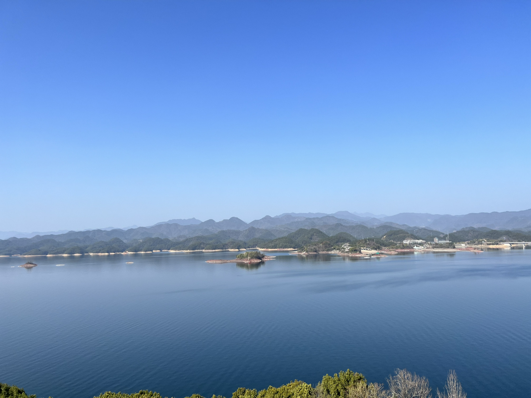 千岛湖一定看准天气来!