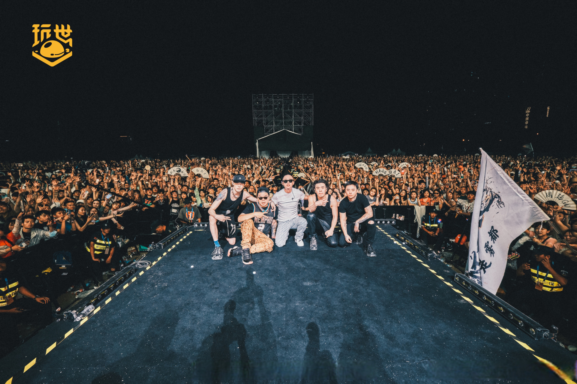 gosh k11分享和gai的演出大合影!