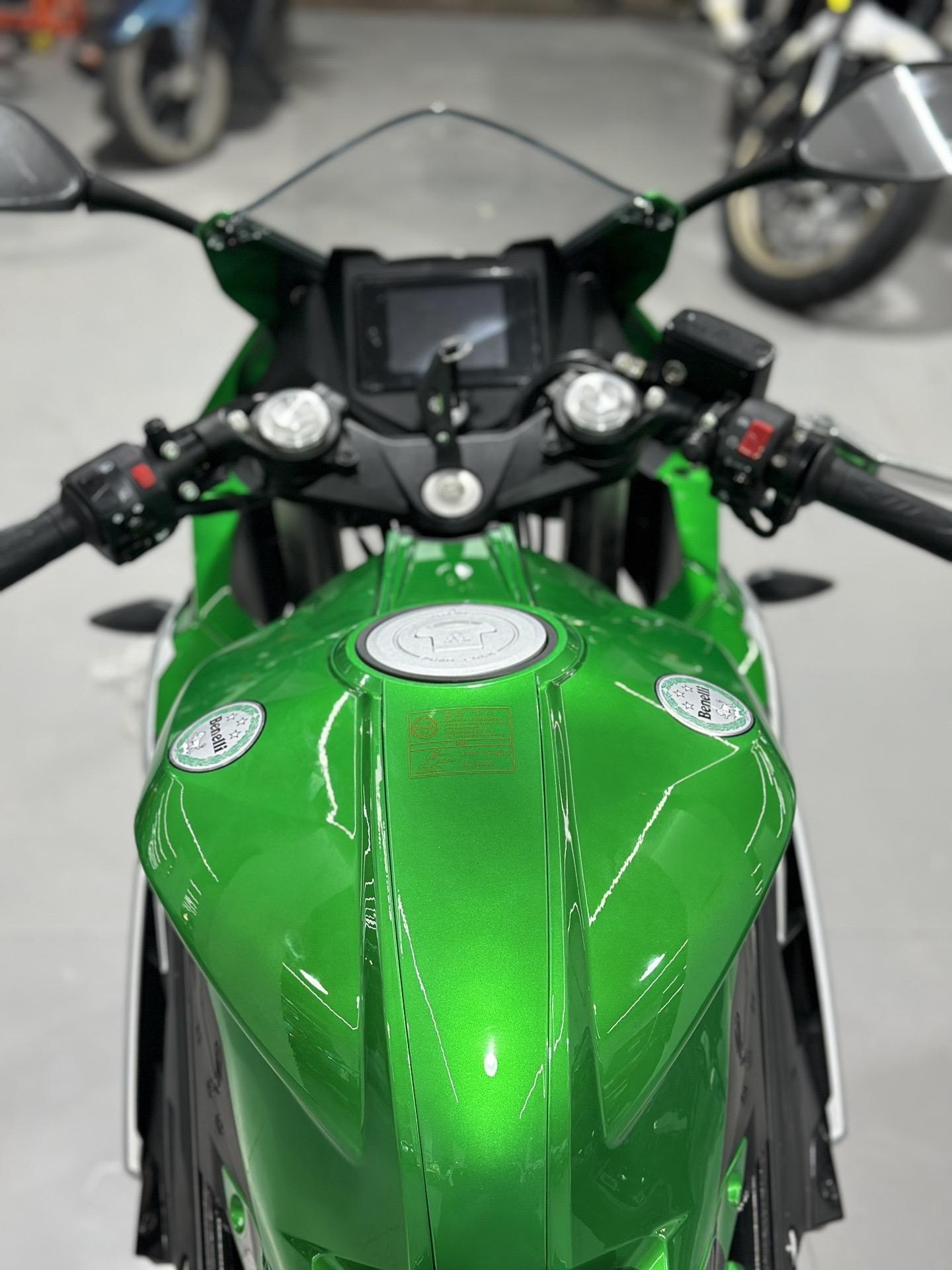 贝纳利800cc