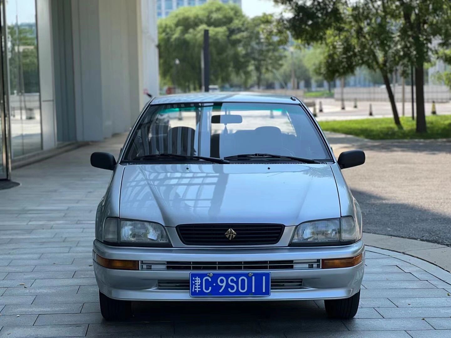 天津一汽 夏利 2001年 7131金标 1.