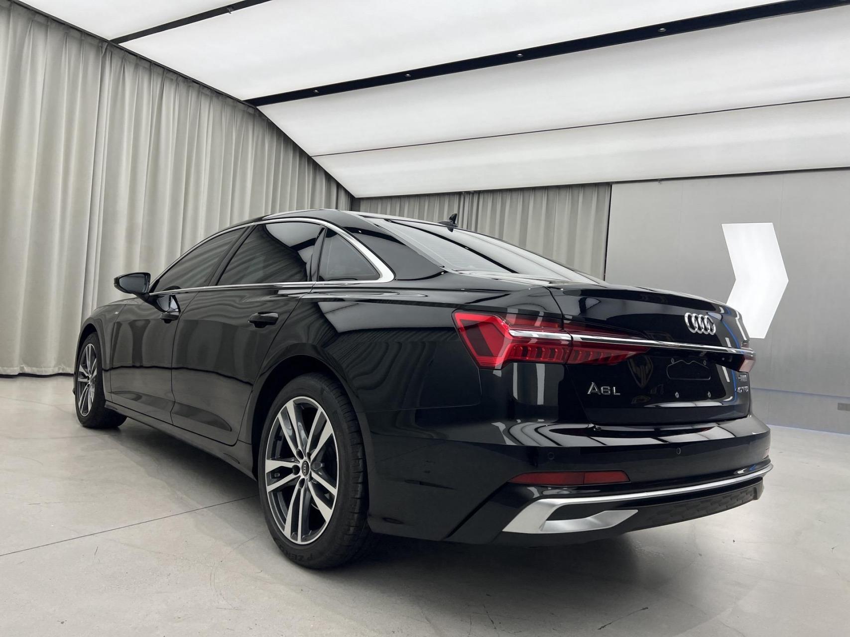 几个月新车奥迪a6l2024款40 tfsi豪华动感型,本地一手,9000公里.