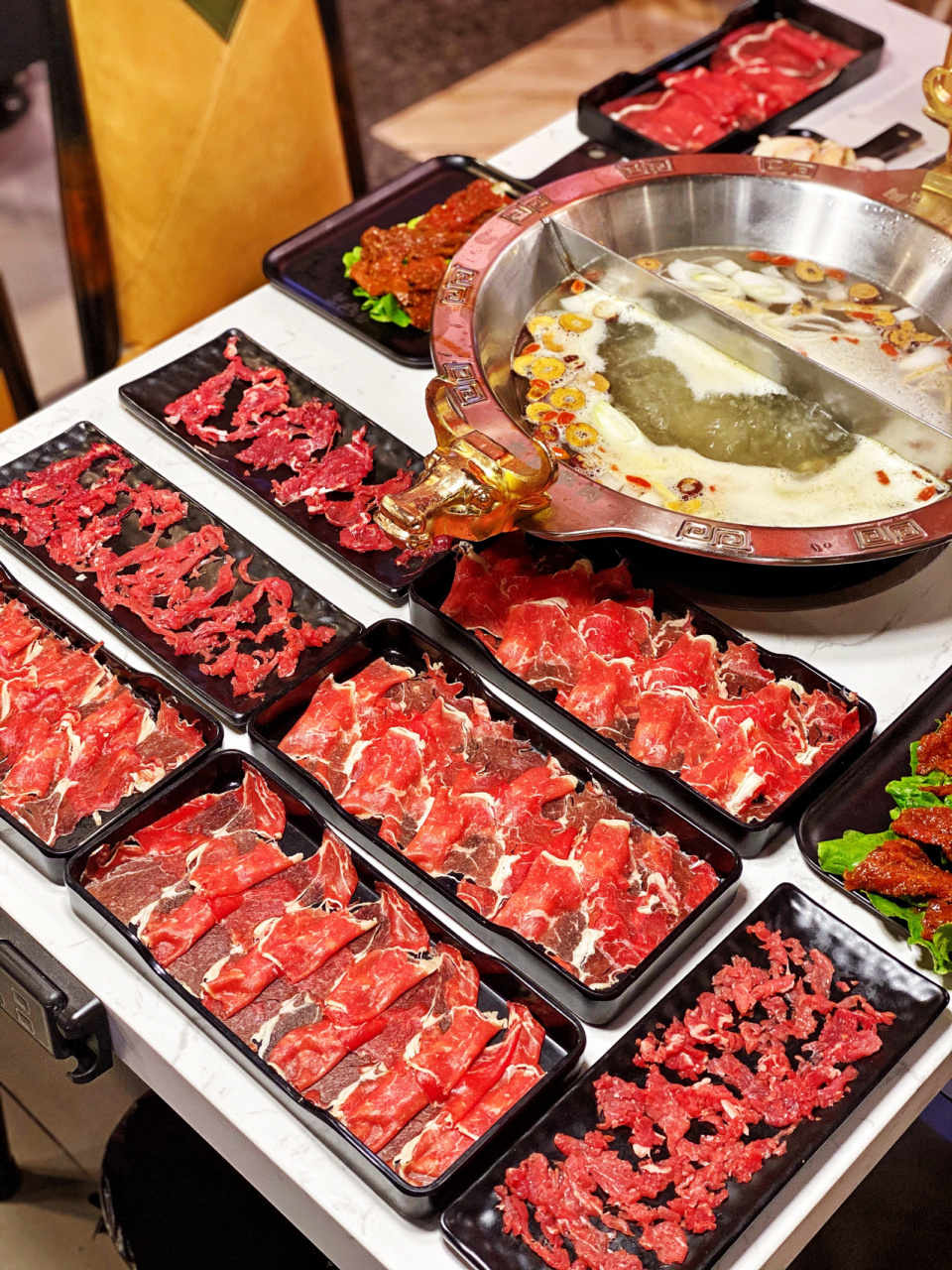 长沙首家潮汕不限量牛肉火锅75吃下一头牛 9599把这家店记在小