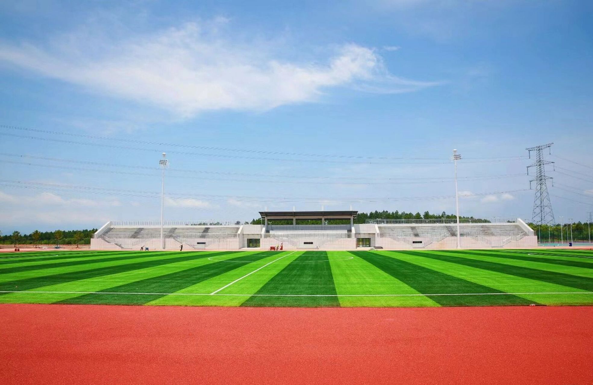 江西现代职业技术学院新校区 这个校区是共青城校区,目前我校有三个校