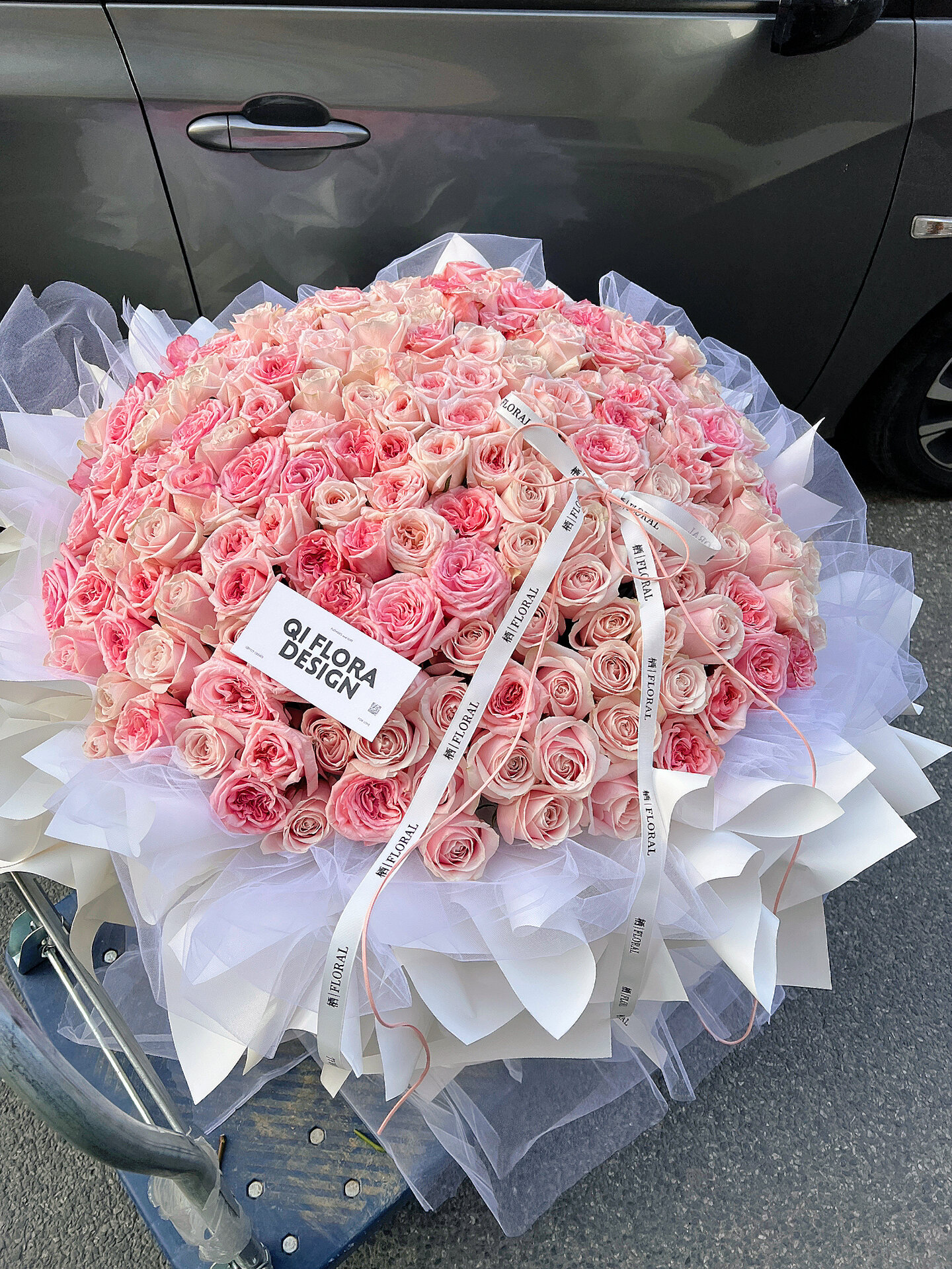 绝美浪漫超大199支玫瑰花束