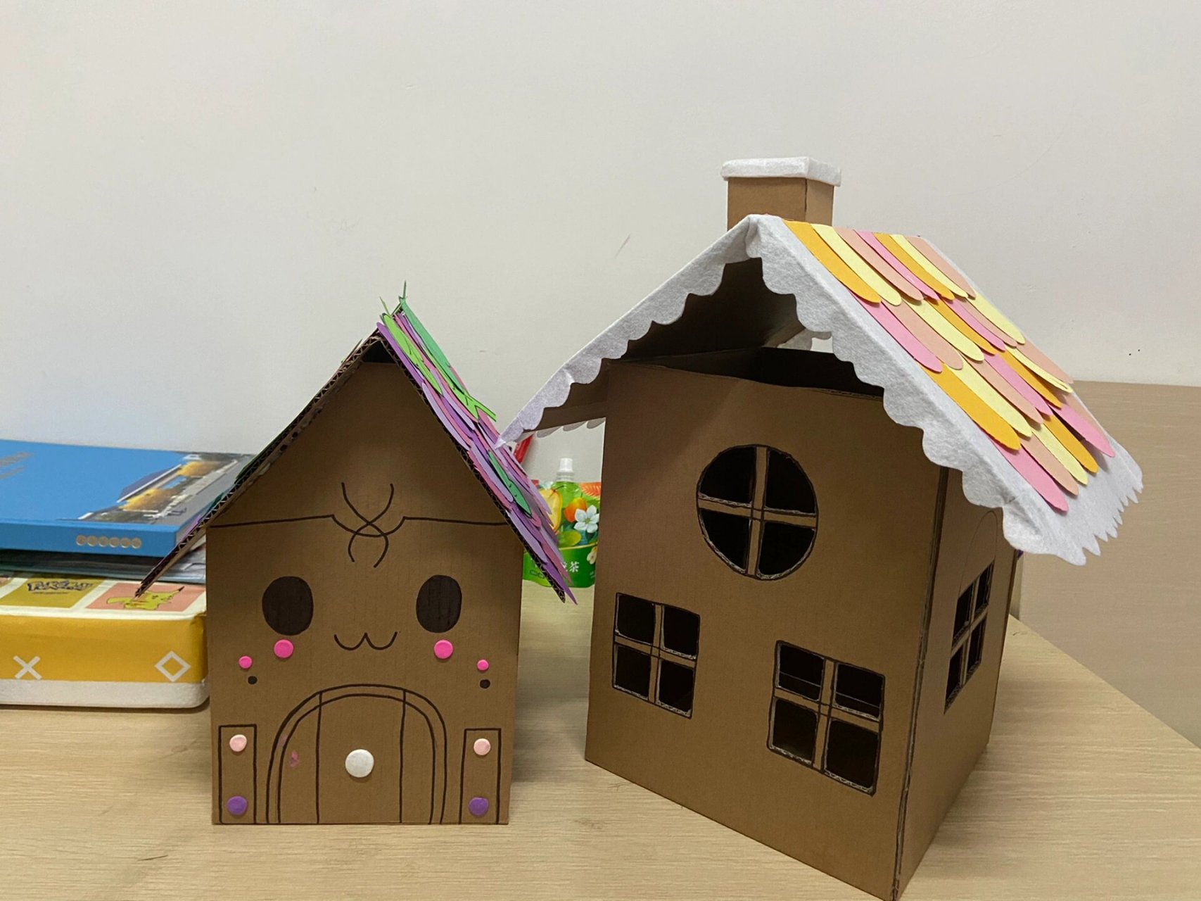 幼儿园手工——纸箱房子(葡萄房子77雪景房子) 家里的废旧纸箱不要