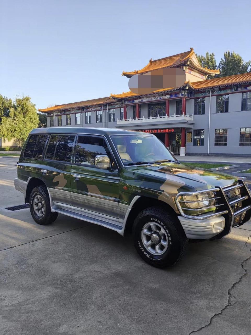 自己的玩具,14年三菱原装迷彩猎豹2030c,手续齐全,正规迷彩备案,五万