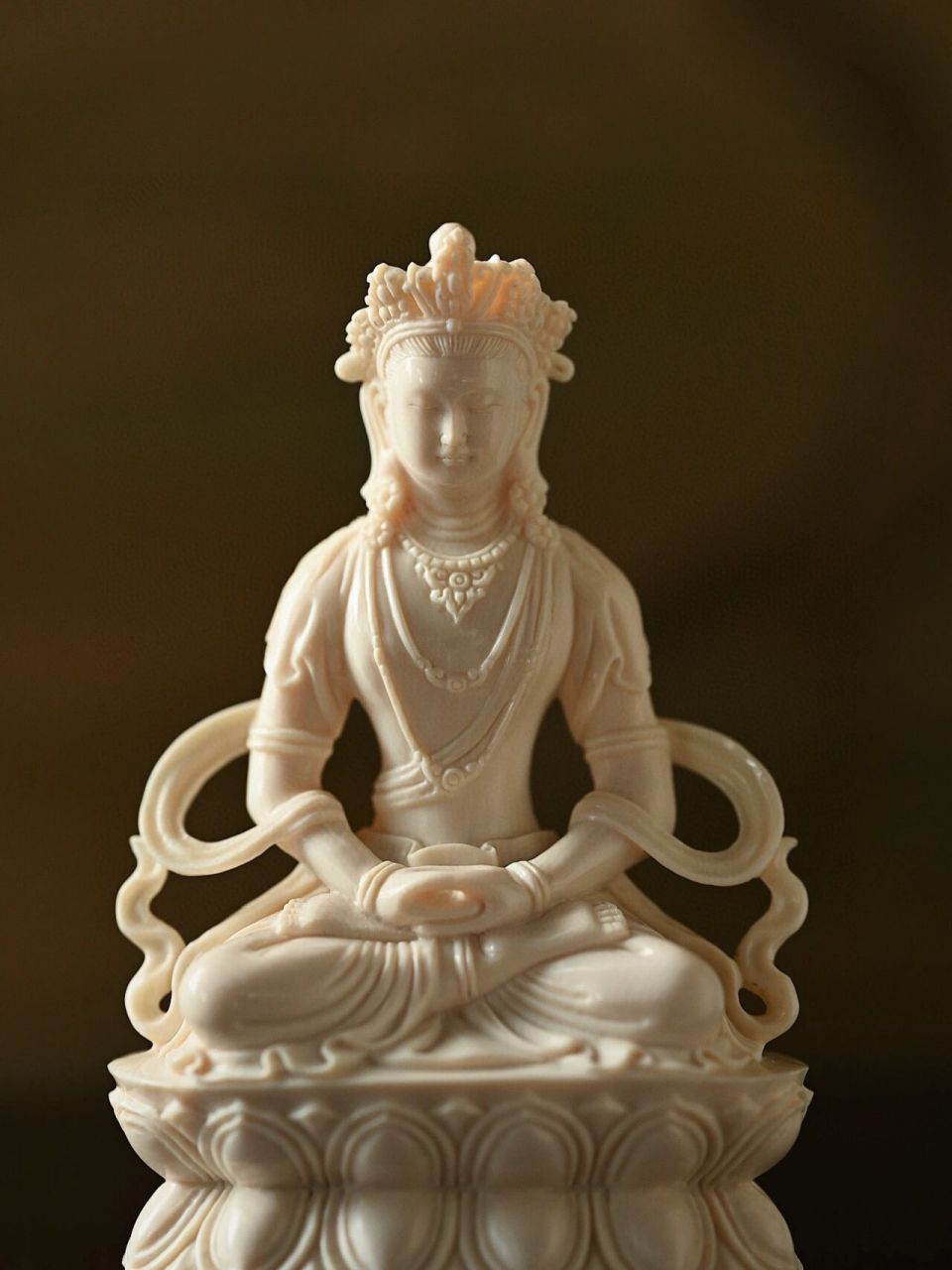 猛犸"度母" 纯手工雕刻,宝相庄重,璎珞宝饰,清晰毕现,气势恢弘庄严,深