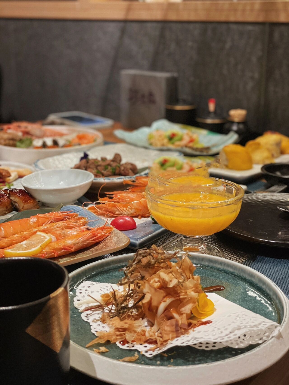 淄博|高品质自助 环境超赞 海鲜不限量 荣盛广场这家新店环境超高级