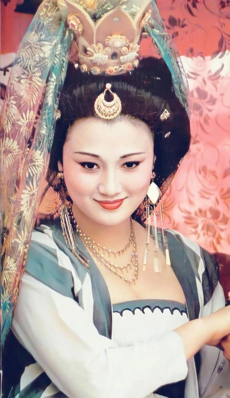 纵欲丰满的杨贵妃完整版